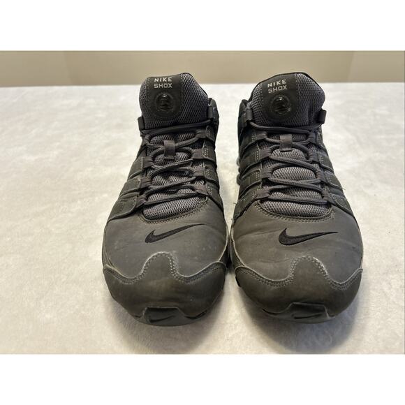 Nike Shox Men’s Size 12 NZ Running Sneakers Dark Gray Lace Up Comfort Low Shoes - Picture 2 of 8